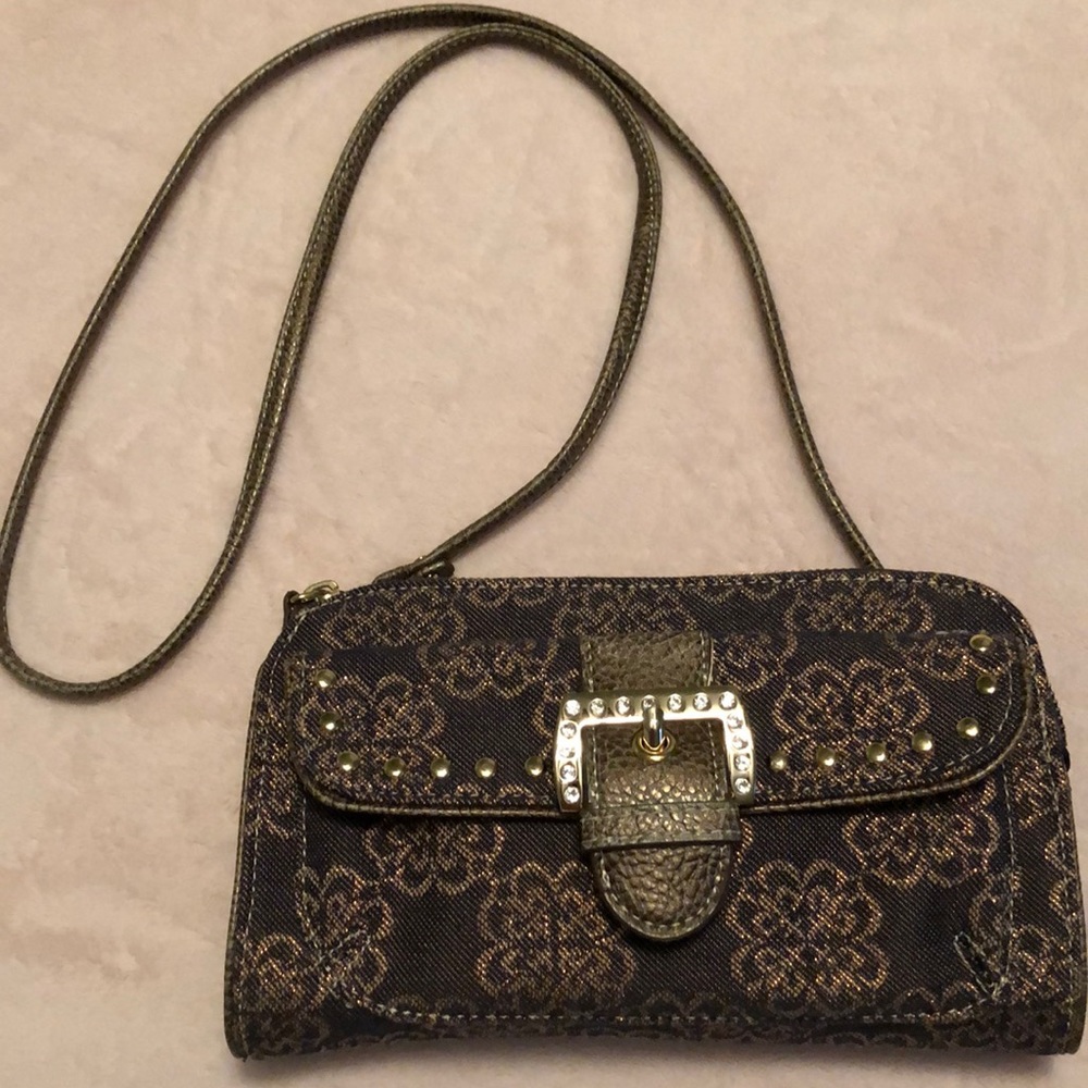 🔴 Kathy Van Zeeland Crossbody Bag/Wallet 🔴